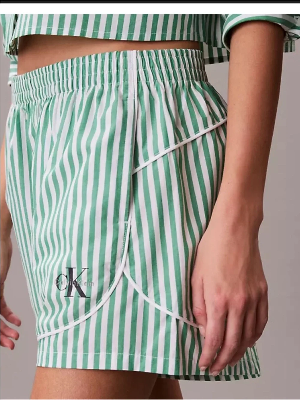 Calvin Klein Jeans Green Stripe Poplin Track Shorts | CK Logo | M - Picture 2 of 7